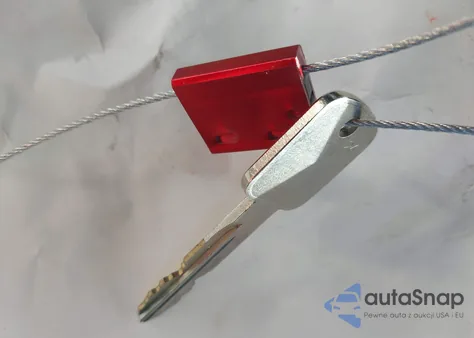 2011 Ford Crown Victoria Police Interceptor z USA, uszkodzony, nr VIN 2FABP7BV0BX169791